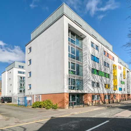Bright & Central Studio In Luton, Sleeps 2 Luton  Luaran gambar